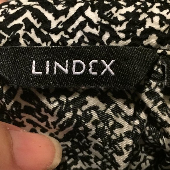 Black and White Patterned Dress - Picture 5 of 7